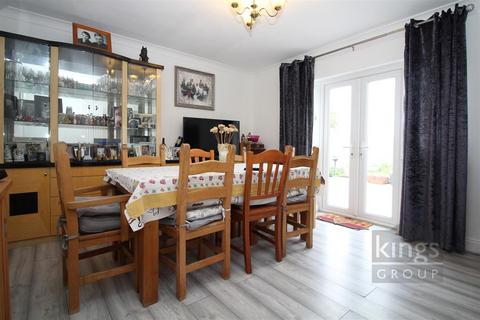 Oakview London Road, Harlow, CM17 9LH