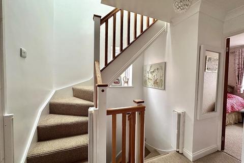 21 Hedge End, Northampton, NN4 0SW