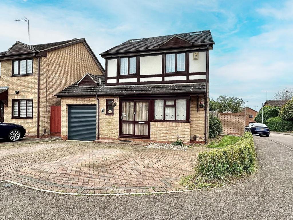 Hedge End, East Hunsbury, Northampton... 5 bed detached house for sale