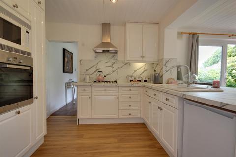 54 Manor Road, Swanland, North Ferriby, HU14 3PB