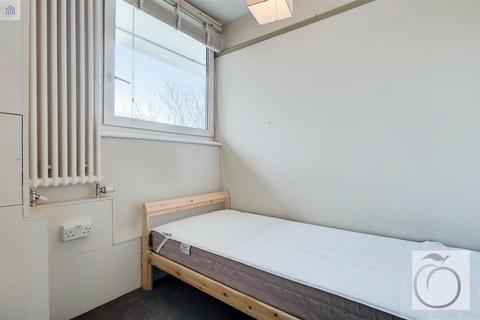 Flat 35, Pakenham House Wellington Row, London, E2 7BA