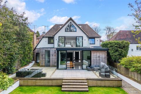 36 Burgh Wood, Banstead, SM7 1EP