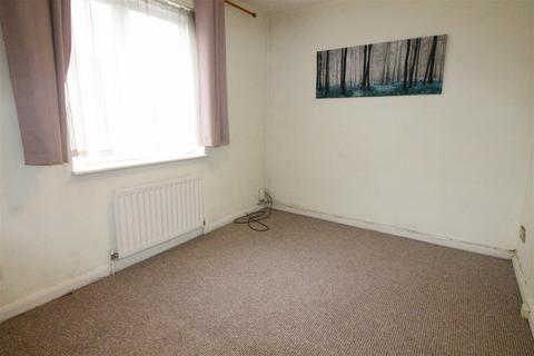 1 bedroom flat to rent, Farm Close, Borehamwood