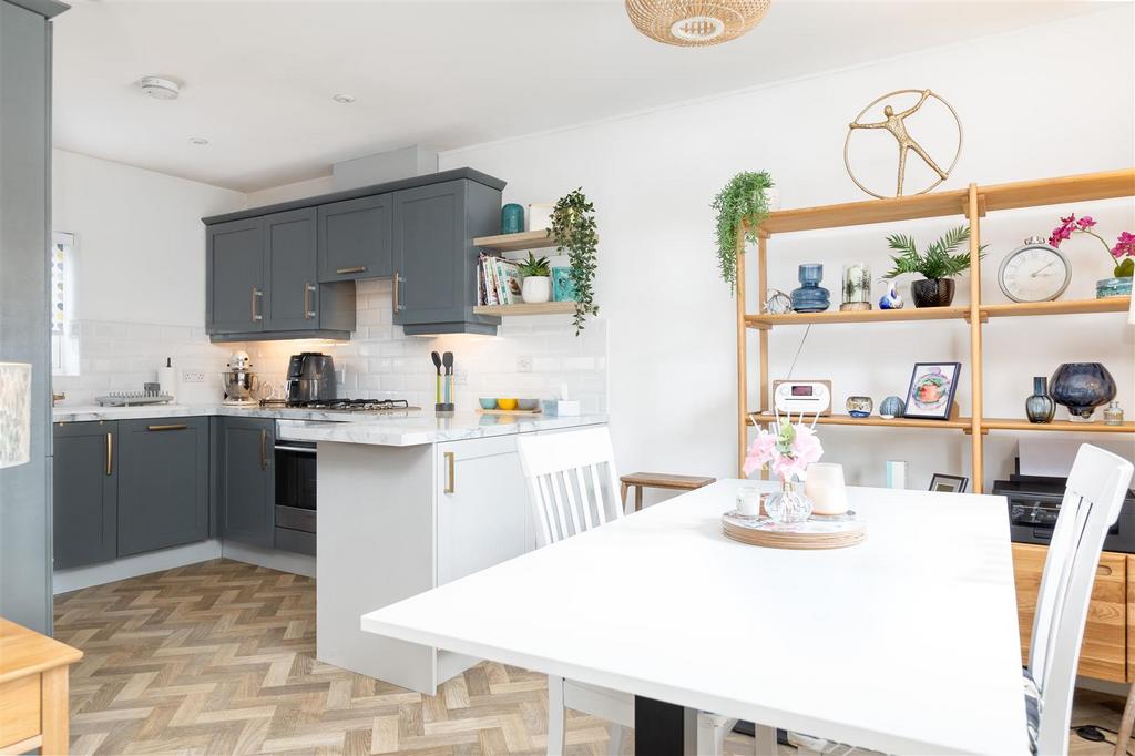 Dining Area to Kitchen