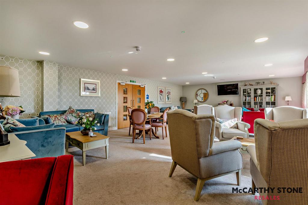 8595831-interior11-800.JPG