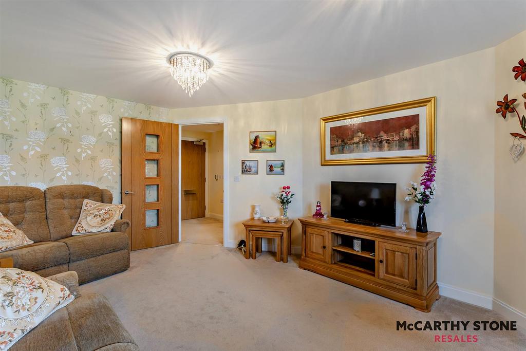 8595831-interior05-800.JPG