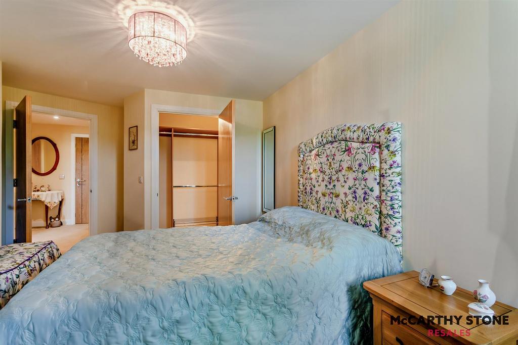 8595831-interior06-800.JPG