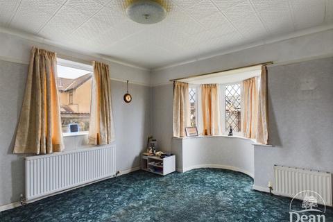 2 bedroom detached bungalow for sale, Parragate, Cinderford