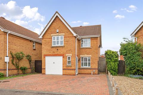 3 bedroom detached house for sale, Wildflower Way, Bedford