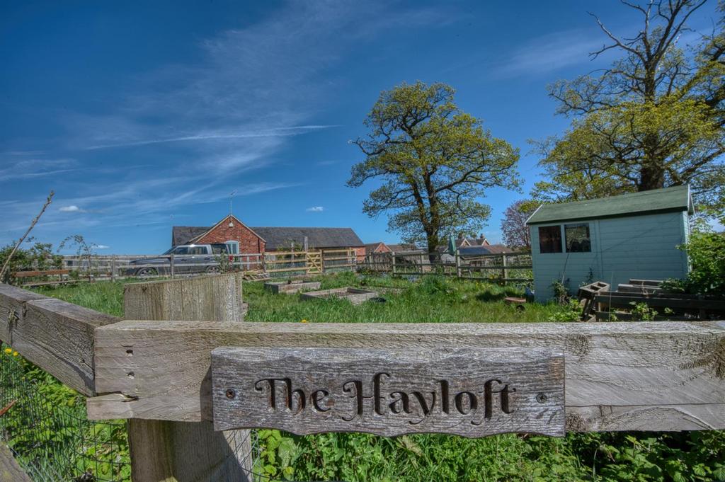 Hayloft sign.jpg