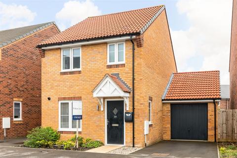 3 bedroom link detached house for sale, Clover Fields, Didcot