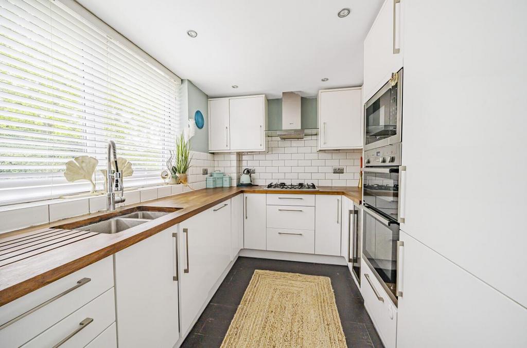 Davidson Frost-Wellings, DFW, Leamington House, St