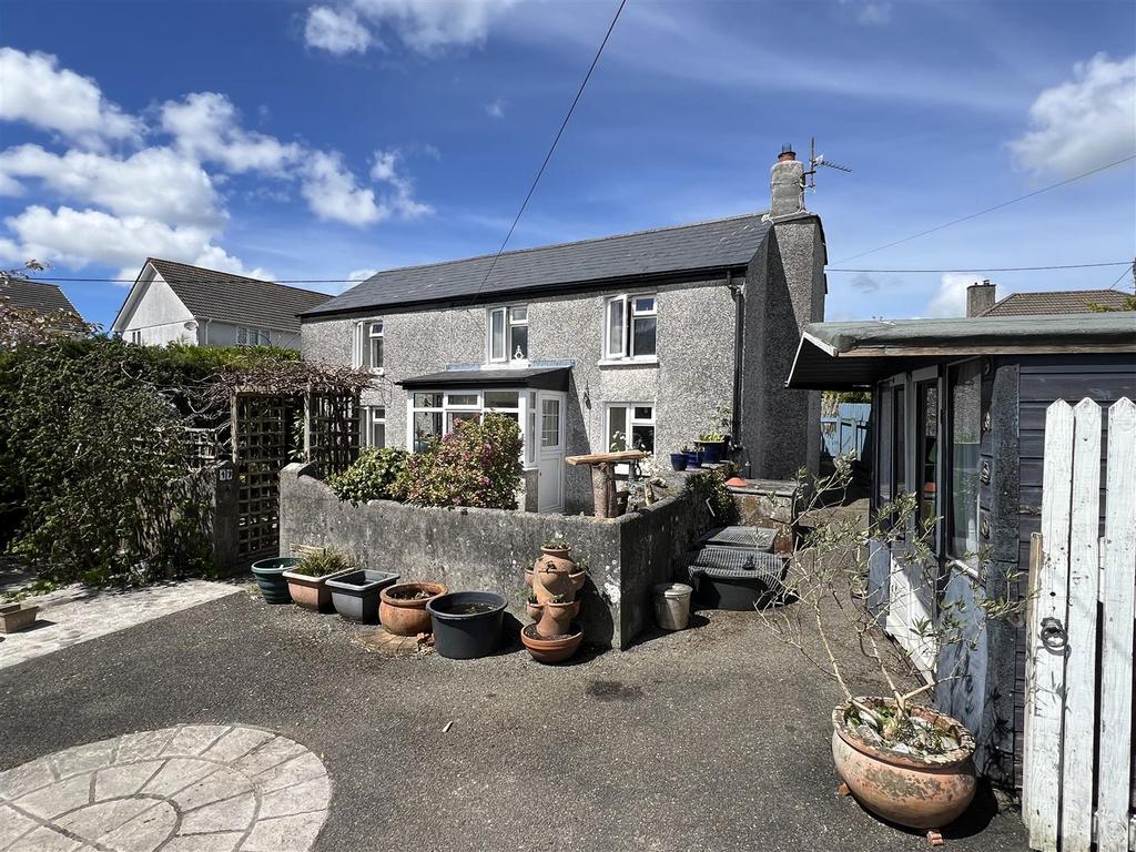Boscoppa Road, St. Austell 3 bed detached house for sale £289,950