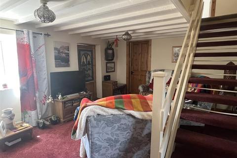 17 Boscoppa Road, St Austell, PL25 3DR