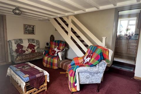 17 Boscoppa Road, St Austell, PL25 3DR