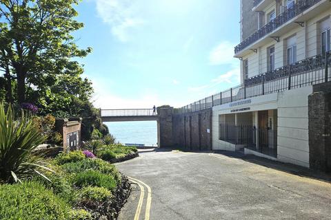 1 bedroom apartment for sale, Queens Gardens, Broadstairs