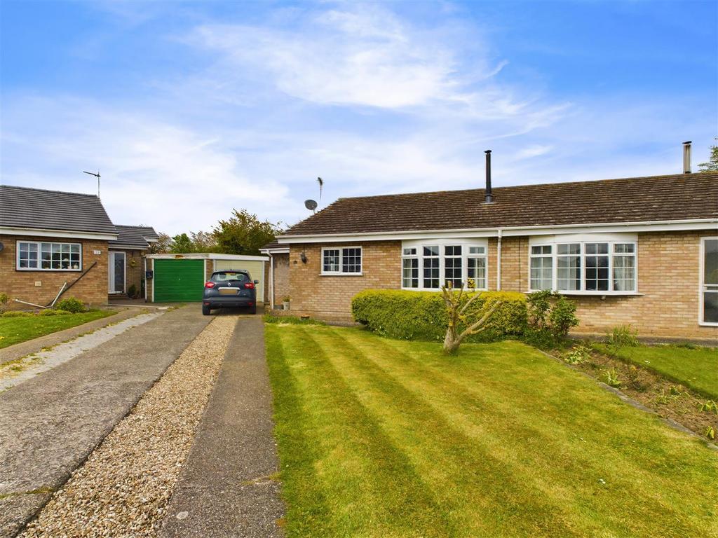 41 Londesborough Road, Cranswick... 3 bed semidetached bungalow for