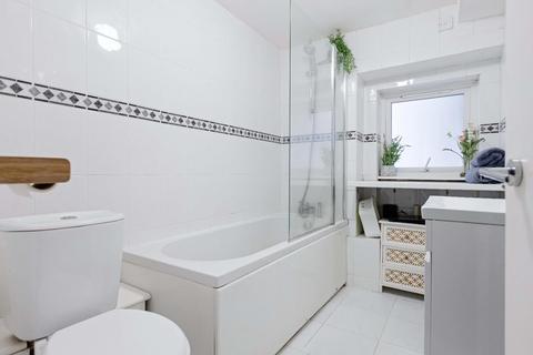 Flat 1, 103 Brighton Road, Lancing, BN15 8BG