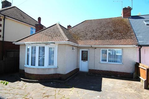 2 bedroom semi-detached bungalow to rent, Stanwell Way, Wellingborough NN8