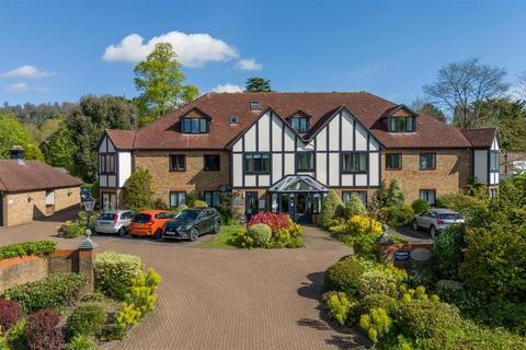 1 bedroom retirement property for sale, 25 Wray Park Road, Reigate