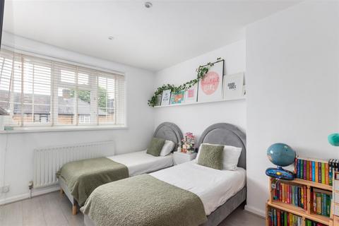 4 Buckfast Road, Morden, SM4 5LY