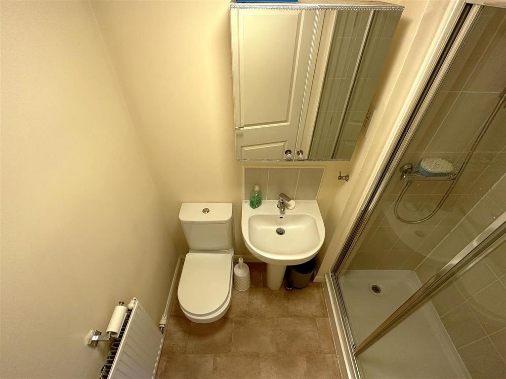 First Floor Shower Room 711