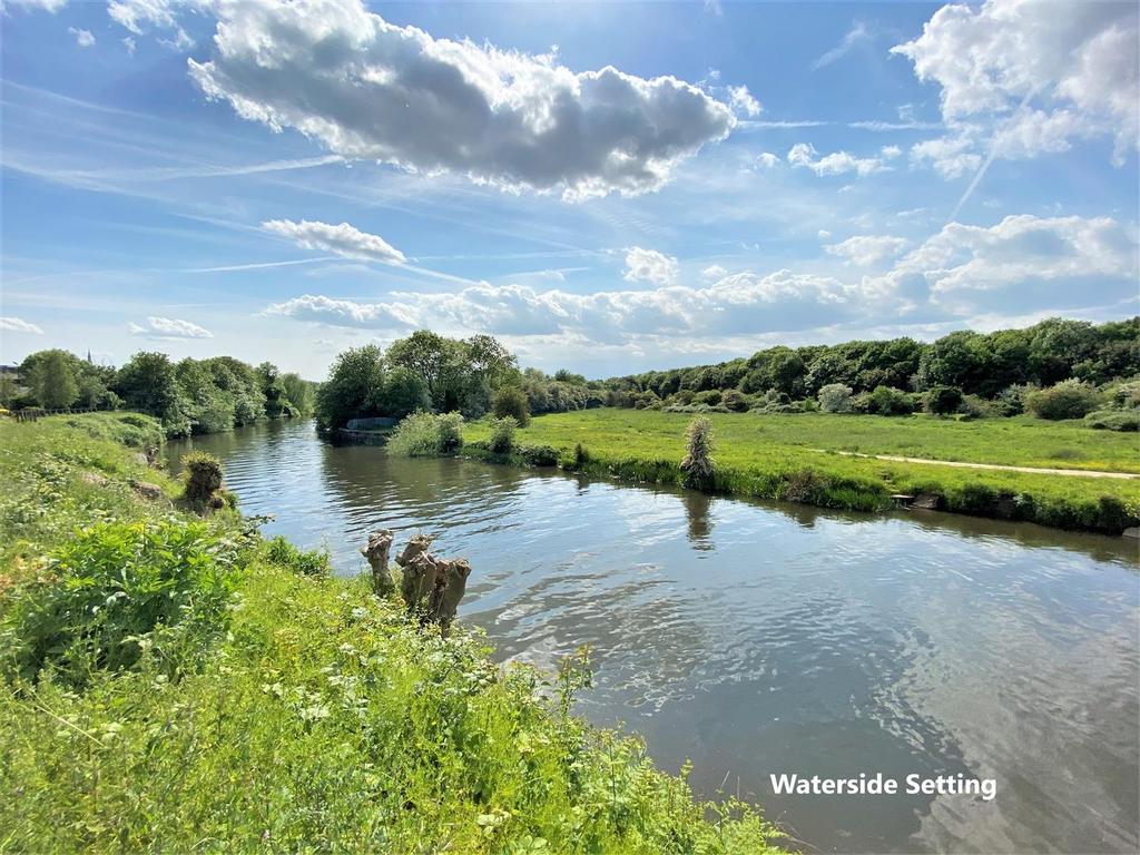 Wonderful Riverside Setting 723