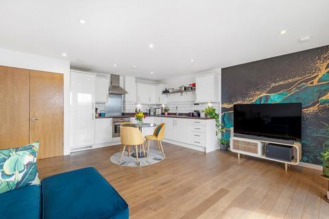 2 bedroom flat for sale, Bicycle Mews, SW4
