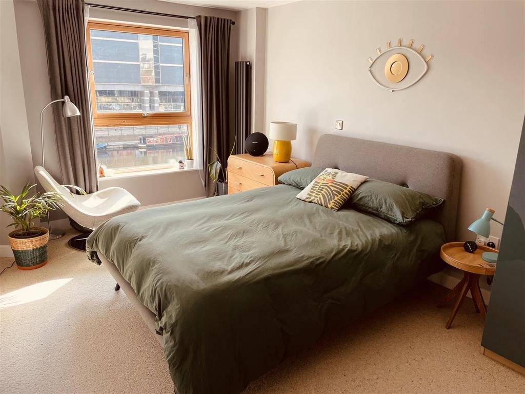 4- master bedroom.jpg