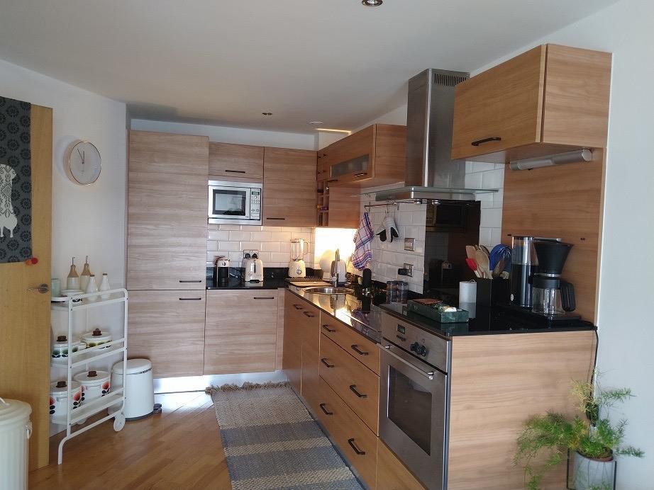 7 - kitchen.jpeg