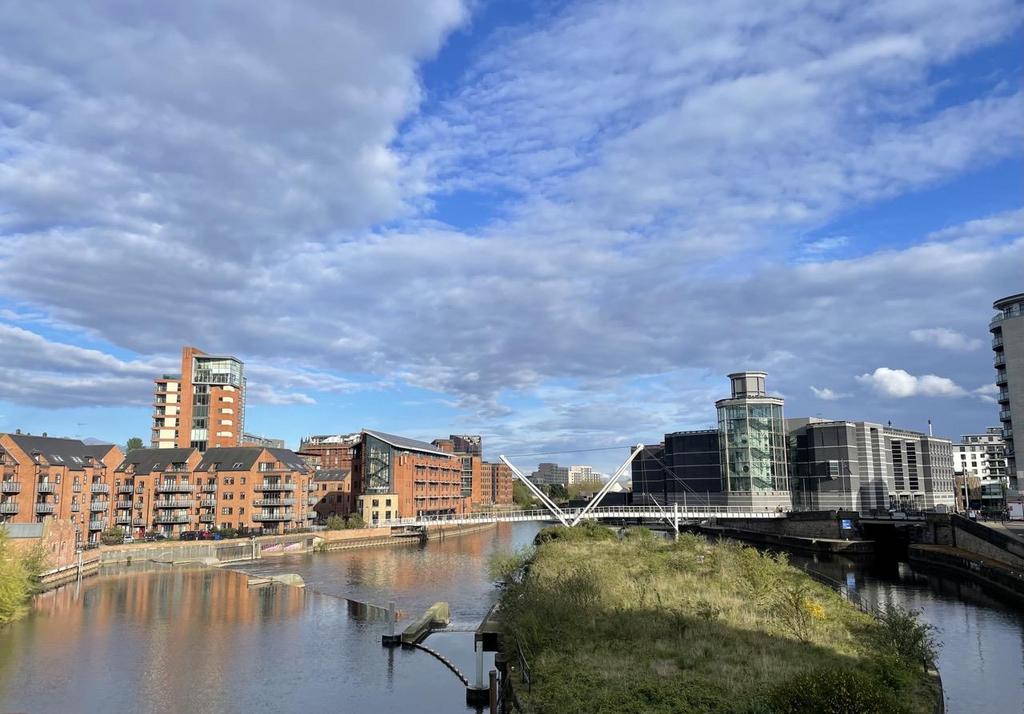 10 - Leeds Dock.jpeg