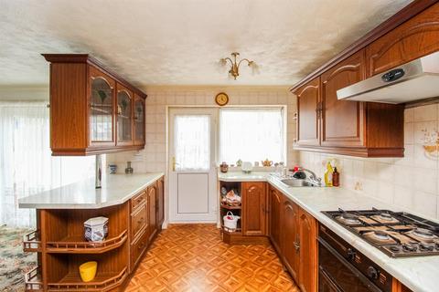 3 bedroom semi-detached house for sale, East Street, Barnsley S72