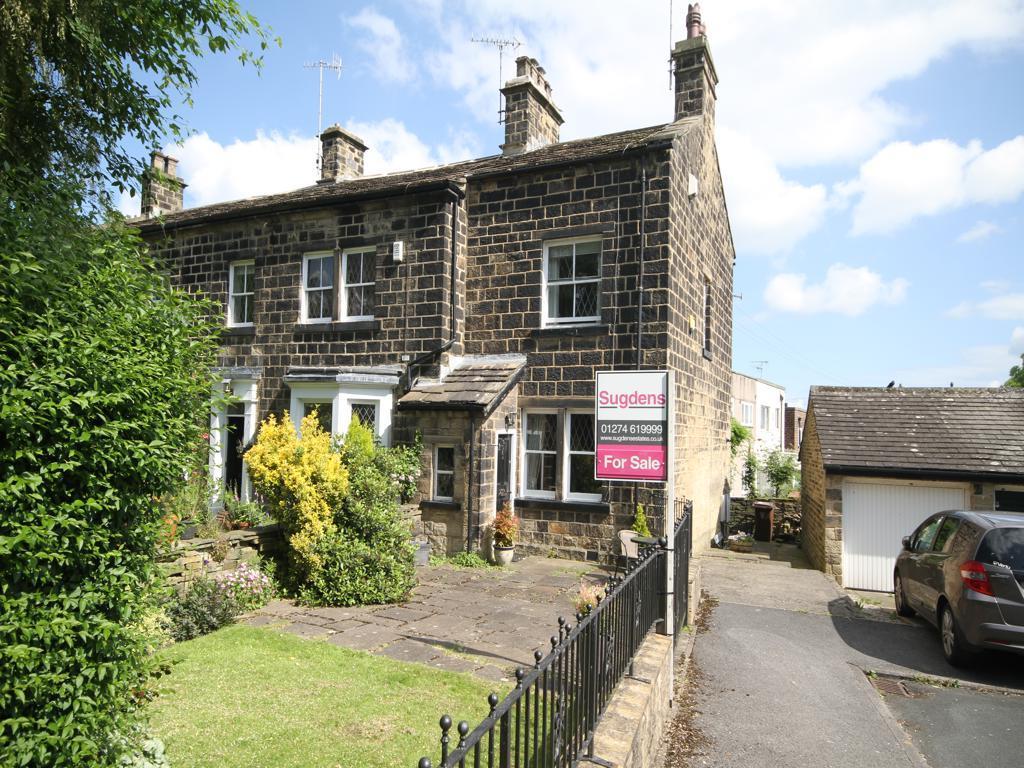 Harrogate Road, Greengates, Bradford 2 bed end of terrace house for