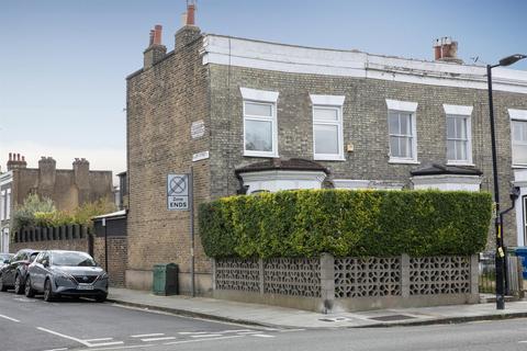 3 bedroom end of terrace house for sale, Consort Road, Peckham, SE15