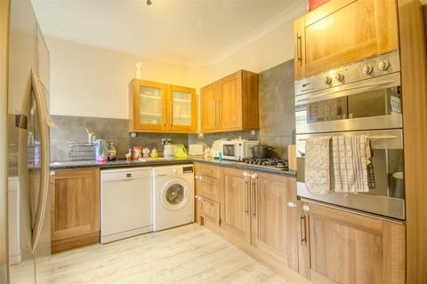 10 Alexandra Ville, Skipton, BD23 2QZ