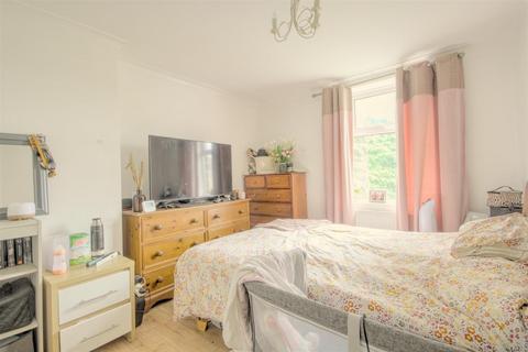 10 Alexandra Ville, Skipton, BD23 2QZ