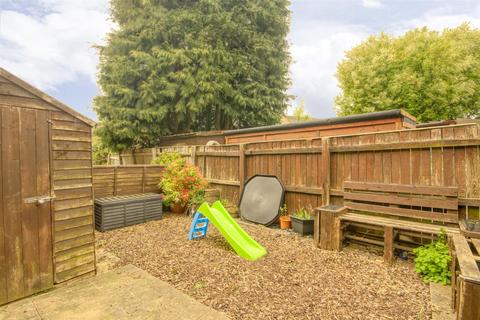 10 Alexandra Ville, Skipton, BD23 2QZ