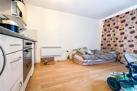 1 bedroom flat for sale, Gunwharf Quays, Portsmouth