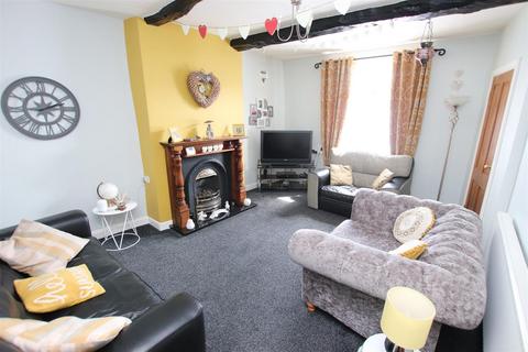 2 bedroom cottage for sale, Brackendale, Bradford