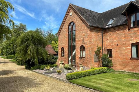 2 bedroom barn conversion for sale, Exhall, Alcester