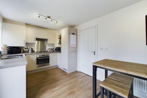 2 bedroom semi-detached house for sale, Emerald Road, Crawley RH10