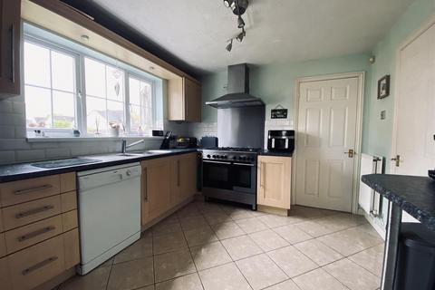 4 bedroom detached house for sale, Canterbury Close, Plymouth PL21
