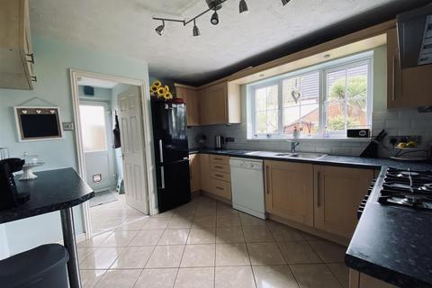 4 bedroom detached house for sale, Canterbury Close, Plymouth PL21