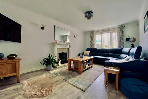 4 bedroom detached house for sale, Canterbury Close, Ivybridge PL21