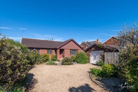 3 bedroom detached bungalow for sale, Partlands Close, Ryde