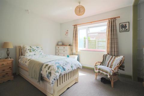 2 bedroom detached bungalow for sale, Eagle Road, Erpingham