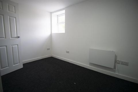 2 bedroom flat to rent, 2 bedrooms Flat to LET on Cambridge Walk, Preston