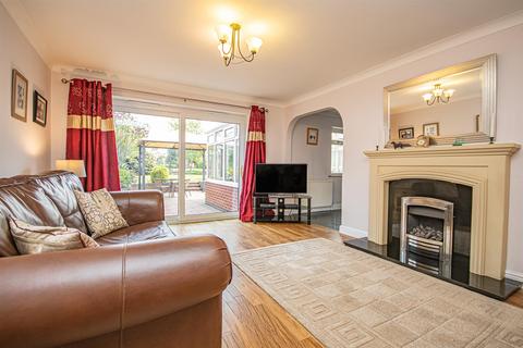 12 Leigh Lane, Bramshall, Uttoxeter, ST14 5DN