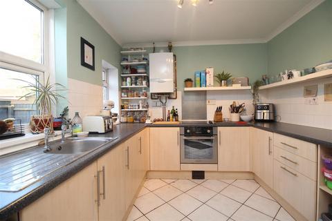 3 bedroom end of terrace house for sale, Wisbech Road, Thorney, Peterborough