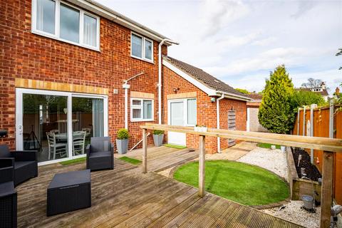 6 Austin Crescent, Scunthorpe, DN17 2PR